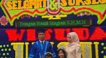Dari Ruang Sidang ke Ruang Wisuda, Advokat Dongan Nauli Siagian Raih Gelar Magister Hukum di UMSU