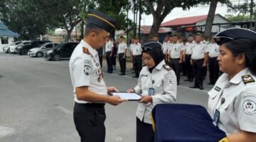 Tingkatkan Integritas dan Kewaspadaan, Rutan Kelas I Medan Berikan Penghargaan Ke Petugas